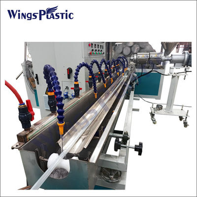 เครื่องทําท่อสวนอ่อนที่เสริมเหล็กจากใยพลาสติก PVC สายผลิต extrusion